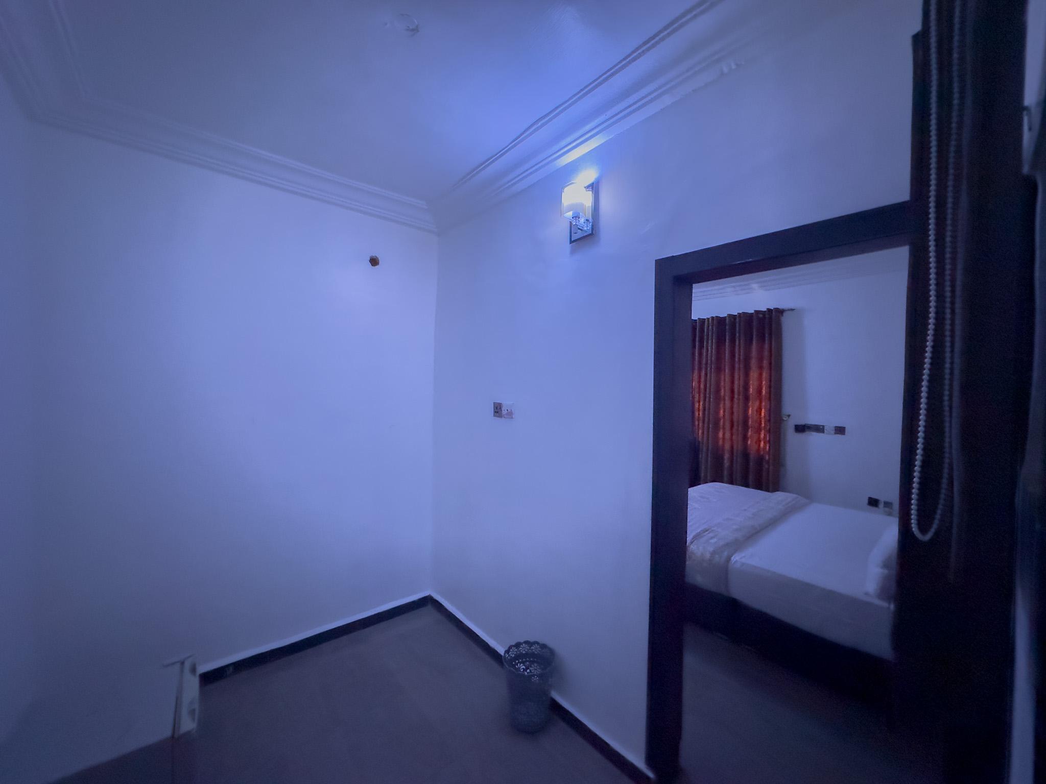 Suit_Room101